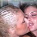 Paris Hilton, le foto hard finite sul Web