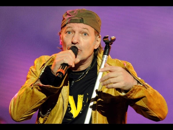 Musica, Vasco Rossi: sposo Laura per darle i diritti