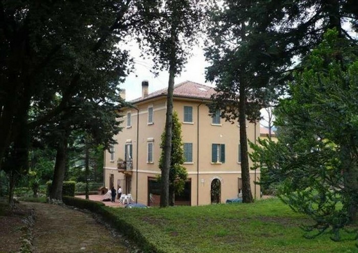 Ville con bunker antiatomico in vendita in Abruzzo e in Romagna