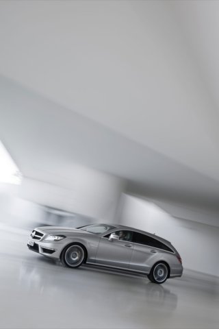 Mercedes-Benz CLS 63 AMG Shooting Brake, potenza e spazio
