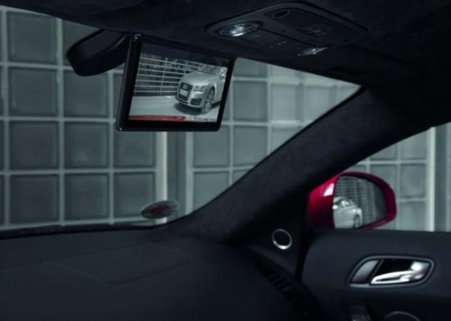Audi, lo specchio retrovisore digitale